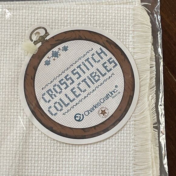 Charles Craft IVORY 15"x15" New Napkin Royal Classic EZ Care Fabric NWT - Picture 2 of 5